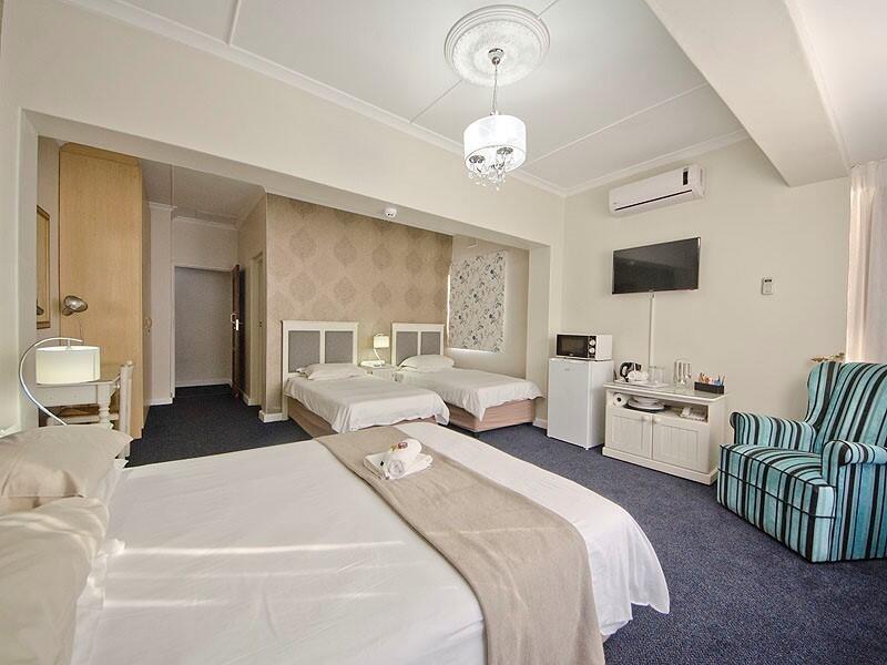 The Russel Hotel Knysna Bagian luar foto