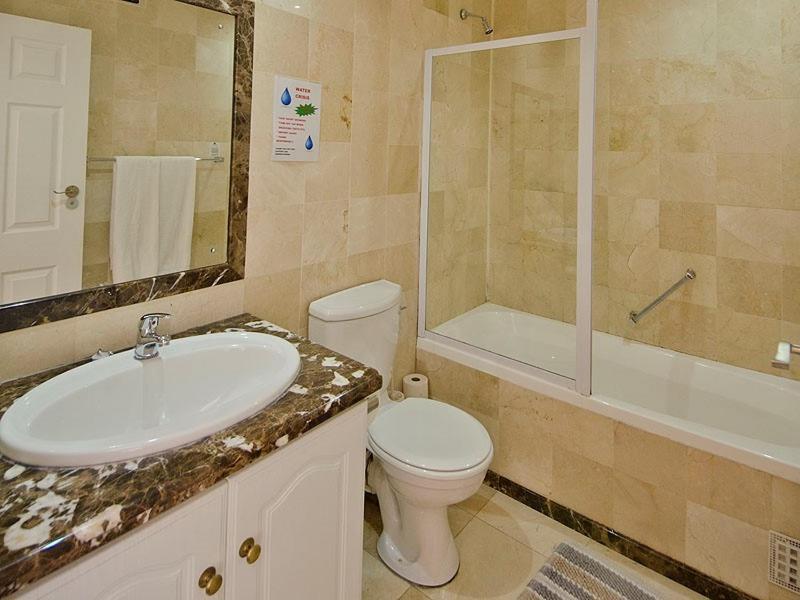 The Russel Hotel Knysna Bagian luar foto