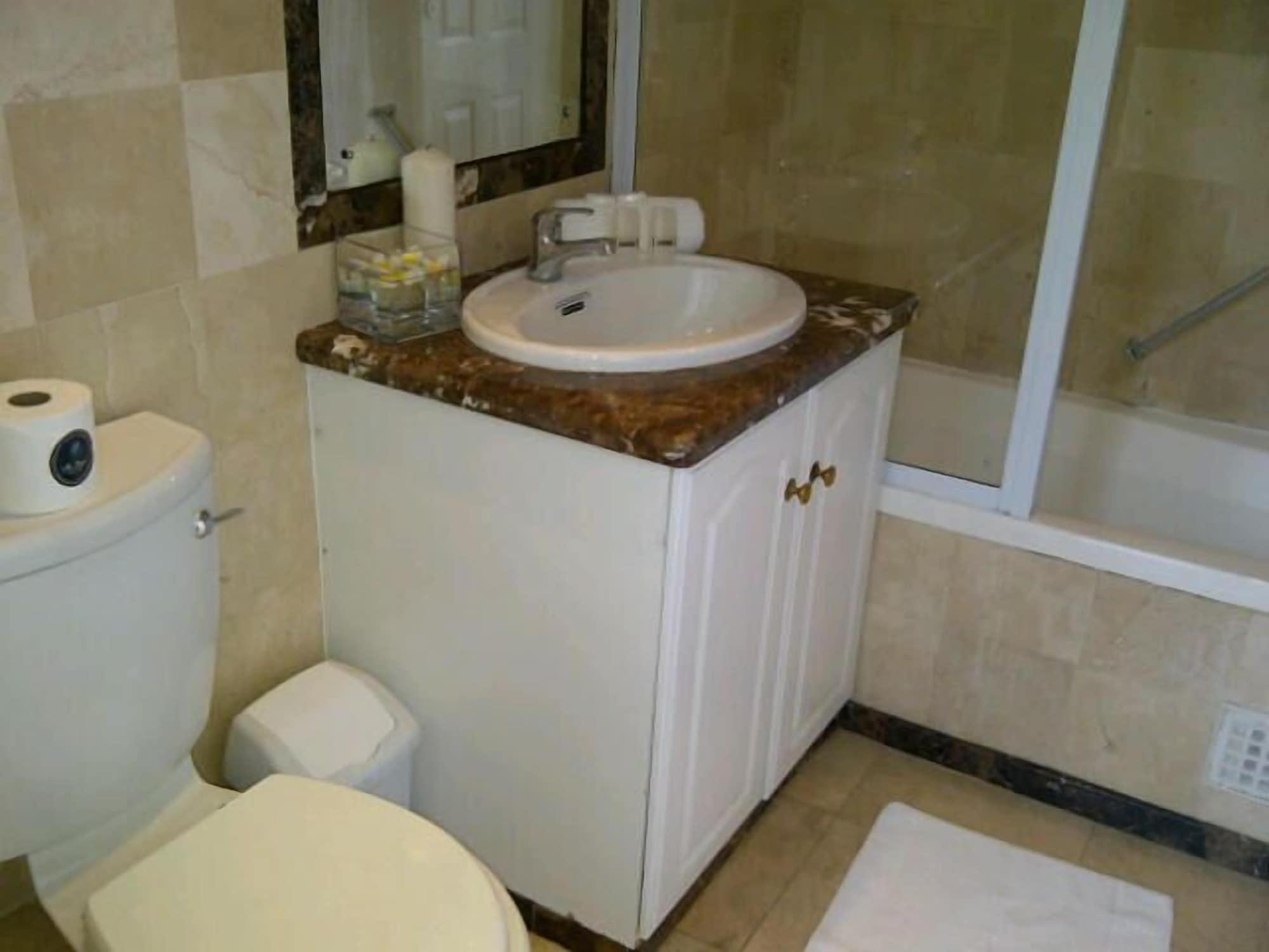 The Russel Hotel Knysna Bagian luar foto
