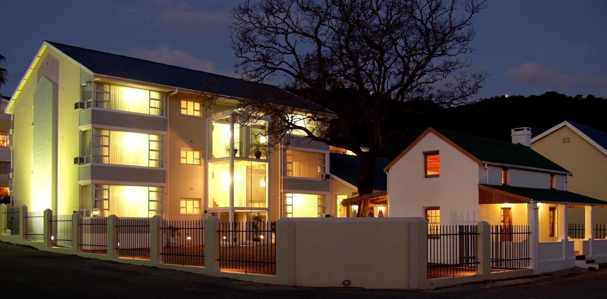 The Russel Hotel Knysna Bagian luar foto
